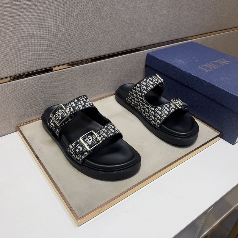 ch**an D*or slippers